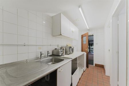 Property to rent - Photo 2