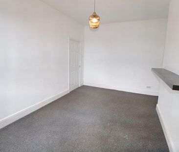 3 bed upper flat to rent in NE6 - Photo 1