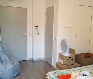 Location Appartement 1 pièce 21m² - Photo 1