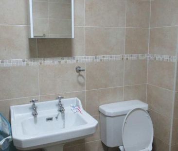 1 bedroom property to rent - Photo 6