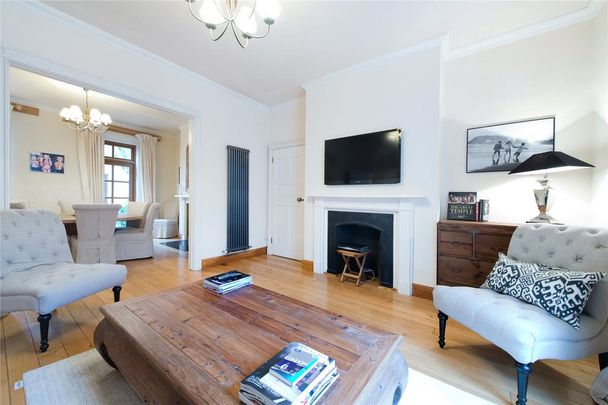 3 bedroom terraced house to rent - Photo 1