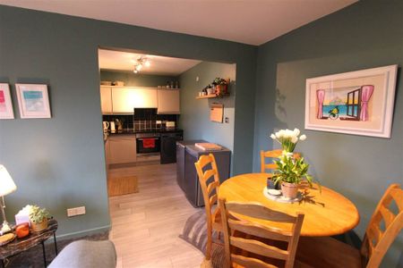 15 Lockside Court, Belfast, Stranmillis, BT9 5GQ - Photo 2