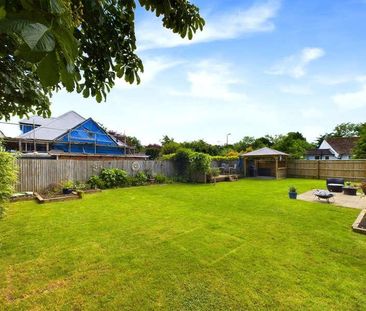 Lowes Close, Stokenchurch, Buckinghamshire, HP14 - Photo 6