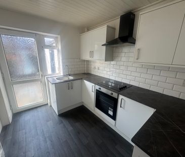Lindel Road, Fleetwood - Photo 5
