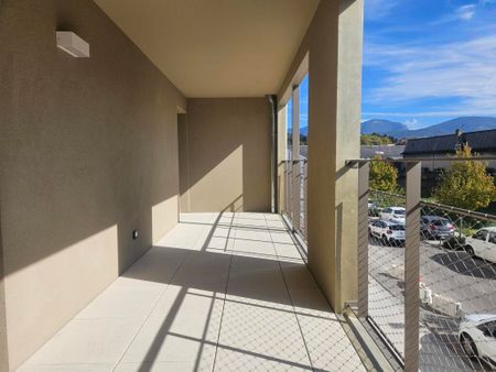 Location Appartement 3 pièces 63m² CHAMBERY 73000 - Photo 5