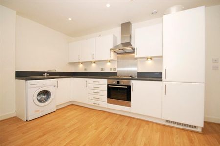 1 bedroom flat to rent - Photo 5