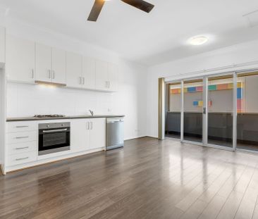 2 Bedroom townhouse in the heart of Munno Para - Photo 5