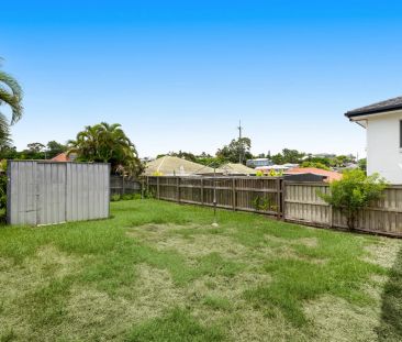 13 Stanley Road, Camp Hill. - Photo 4