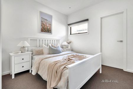 2/156 Waterloo Road, Oak Park - Photo 3