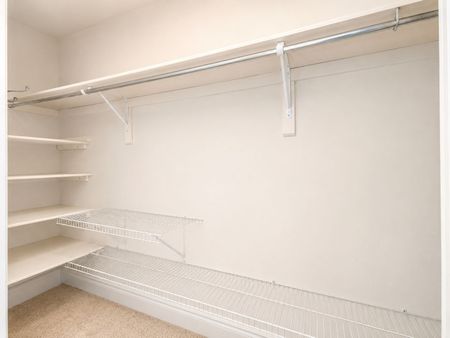 For Lease - 19 Arvida Drive, Vaughan, Ontario - Photo 2