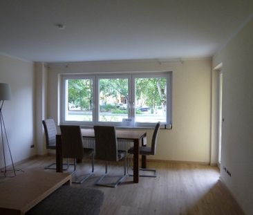 Modern u. gemütlich: 2‑Zimmer‑Erdgeschoss-Wohnung mit Balkon, Dusch... - Photo 2