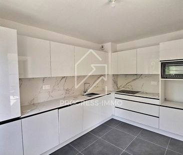 Location Appartement 3 pièces 72m² ST MAUR DES FOSSES 94100 - Photo 2