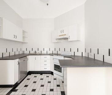 12 / 16-22 Australia Street - Photo 1