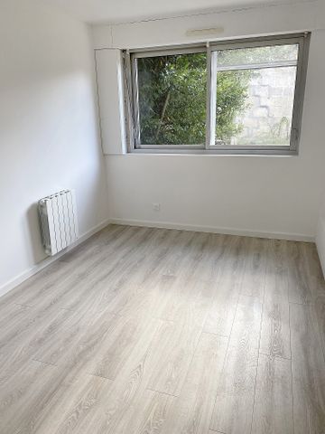 Location Appartement 2 pièces 35m² BORDEAUX 33000 - Photo 2