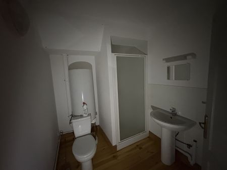 Location Appartement 3 pièces 65m² AGEN 47000 - Photo 5