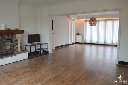 Ruime woning met garage, tuin en 3 slaapkamers in Kortrijk - Photo 4