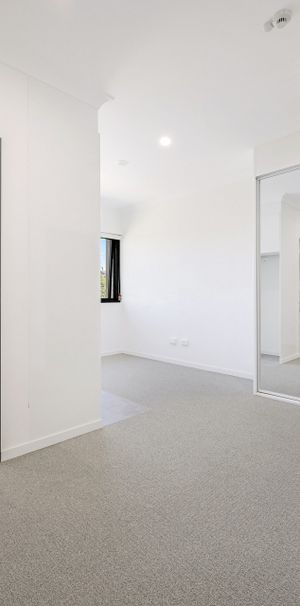 Near new affordable housing studio apartment - Photo 1