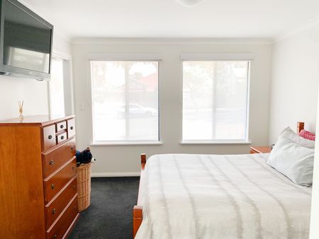 Fully furnished executive living! - Photo 5