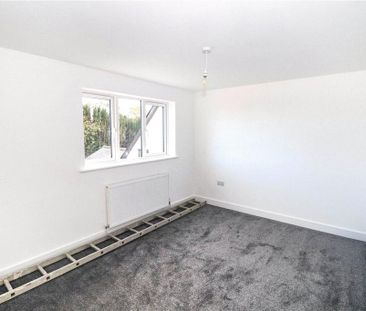 3 bedroom detached house to rent - Photo 2