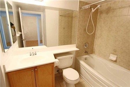 For Lease - 15 Greenview Avenue Unit# 2303, Toronto, Ontario - Photo 4