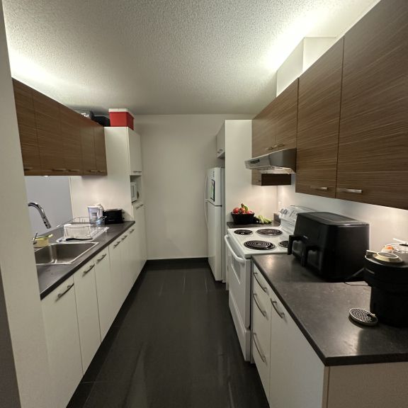 Appartement 3 1/2 + Bureau - Photo 1