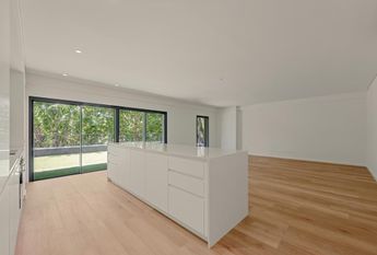 2 Bedroom Apartment with garden, Miraflores, Oeiras