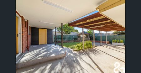 Ideal Family Home - Photo 5