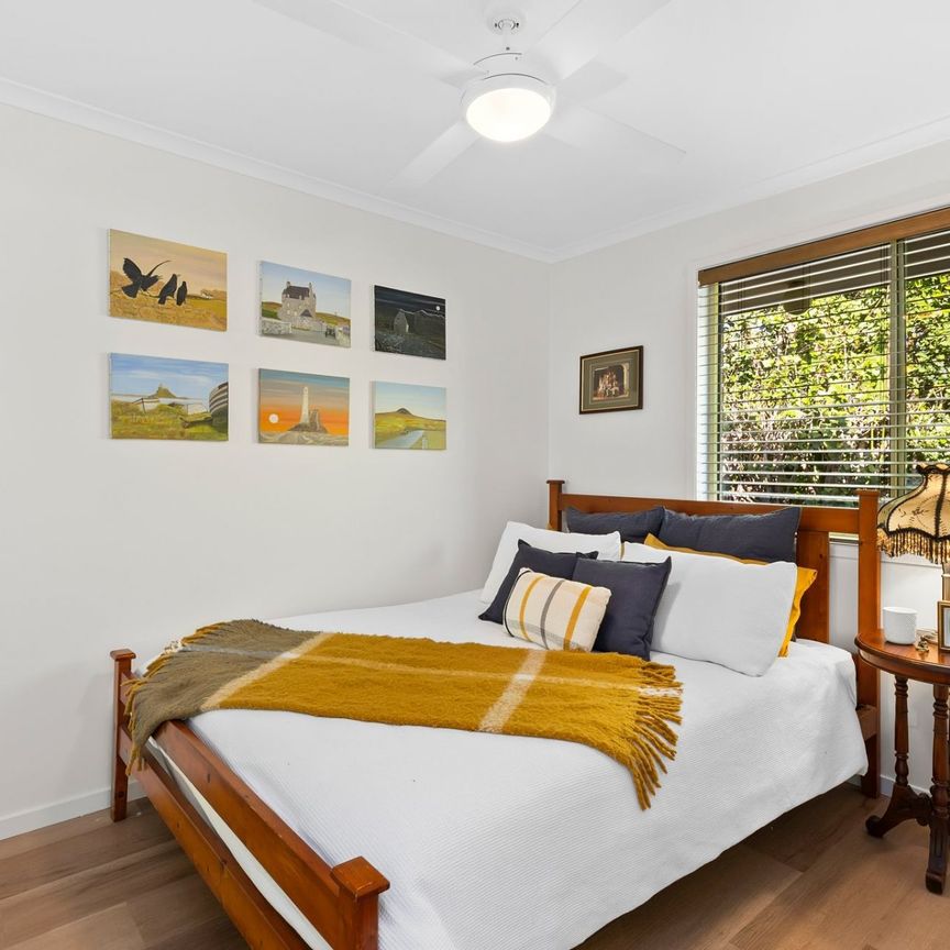 Stylish Townhouse at 3/16-22 Hollywood Place, Oxenford – Low Maintenance Living in a Prime Location! - Photo 1