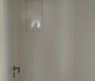 Gemütliche 3-Zimmer-Wohnung mit Top-Anbindung ideal für kleine Fami... - Photo 2