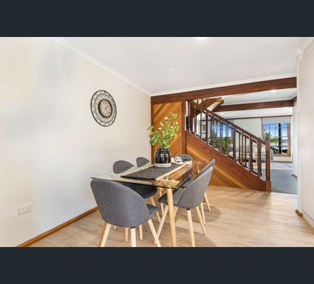 1/2 Heyington Place, Kennington, Vic 3550 - Photo 4