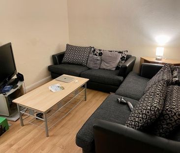 7 bedroom semi-detached house to rent - Photo 4