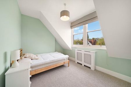 3 bedroom flat to rent - Photo 5