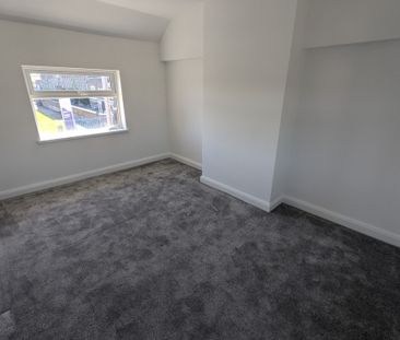 49 Seaview Drive, Belfast, BT15 3NB - Photo 4