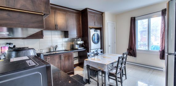 Appartement Montréal (Villeray/Saint-Michel/Parc-Extension) À Louer - Photo 2
