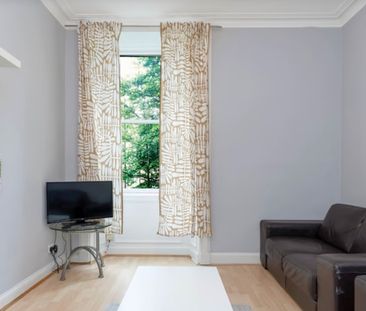 2 Bed Flat, Dalry Road, EH11 - Photo 2