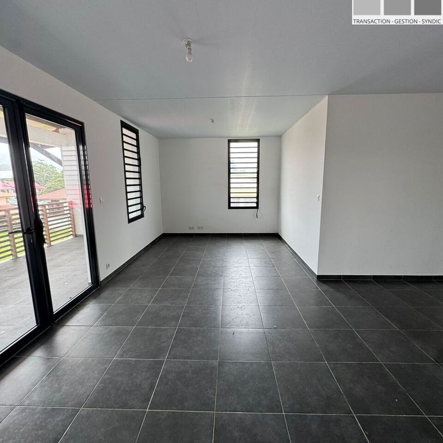 Location Appartement 3 pièces 79m² CAYENNE 97300 - Photo 1