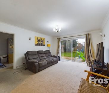 Hazel Grove, Staines-upon-Thames, Surrey,TW18 - Photo 6