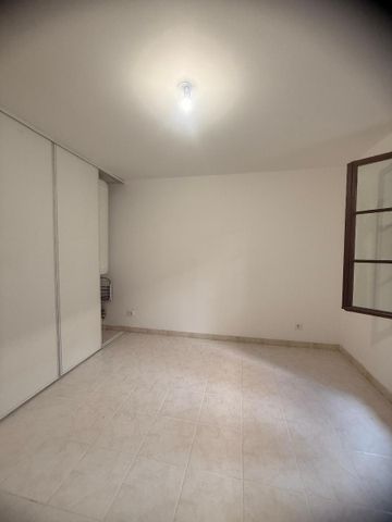 Location Appartement 3 pièces 62m² PUYLAURENS 81700 - Photo 2