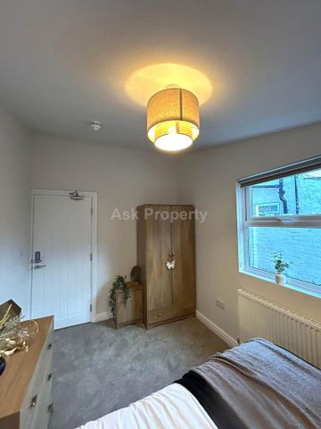 1 bedroom semi-detached house to rent - Photo 2