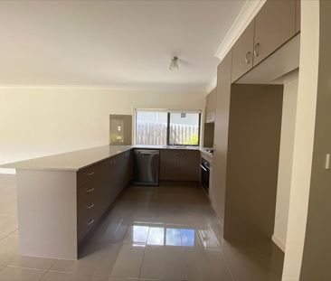 FRANKSTON HIGH SCHOOL ZONE - Photo 5