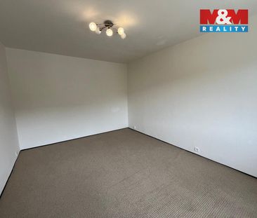 Pronájem bytu 1+1 36 m² - Photo 1