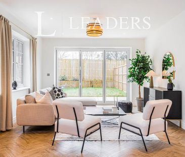 4 bedroom detached house to rent - Photo 2