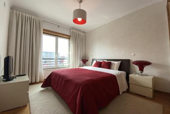 4 Bedroom Apartment with parking, Telheiras, Lisboa