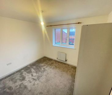 3 bedroom semi-detached house to rent - Photo 3