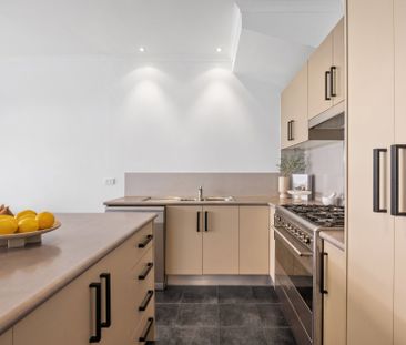 Inner-City Victorian Stunner with Designer Space, Courtyard Living ... - Photo 3