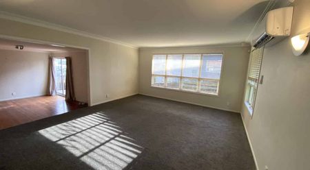 Fabulous home in dual Westlake zone - Photo 3