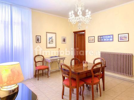 Trilocale piazza Santa Maria Nuova, Sacrario - Piazza della Rocca, Viterbo - Photo 3