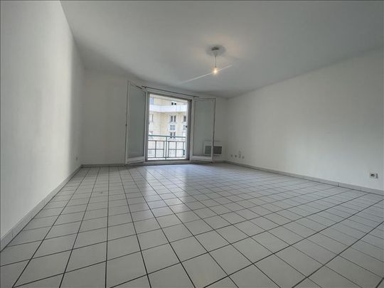 1 pièce - 30,01 m² - 3ème étage - Colocation non autorisée - Photo 1