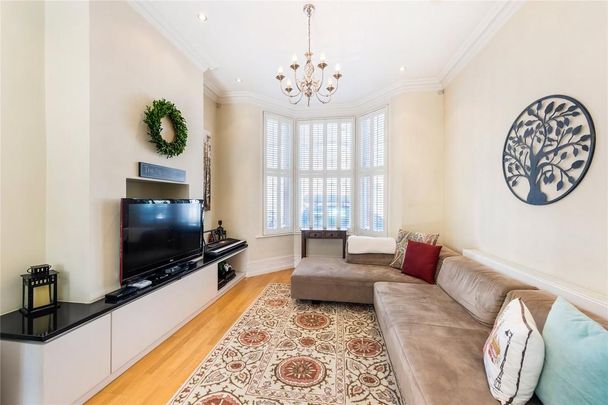 4 bedroom terraced house to rent - Photo 1
