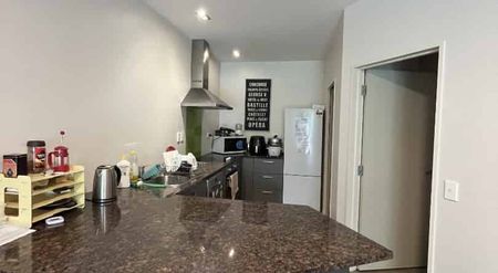 One bedroom with own ensuite - Photo 5